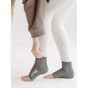 Skarpetki Joy in me On/Off the mat socks - Taupe Brown